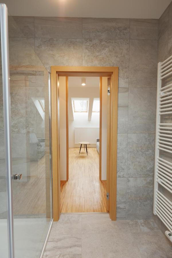 Apartmany U Kvetne Zahrady 크로메르지 외부 사진