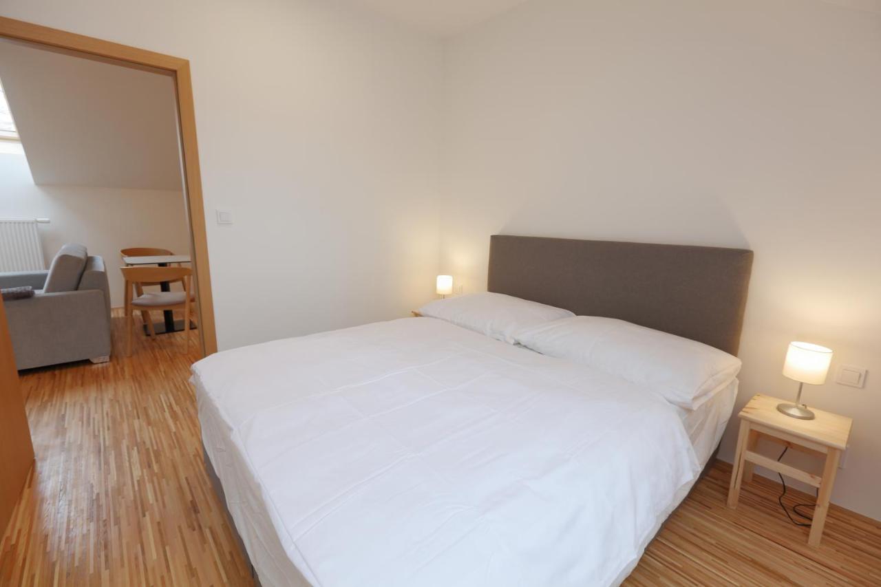 Apartmany U Kvetne Zahrady 크로메르지 외부 사진