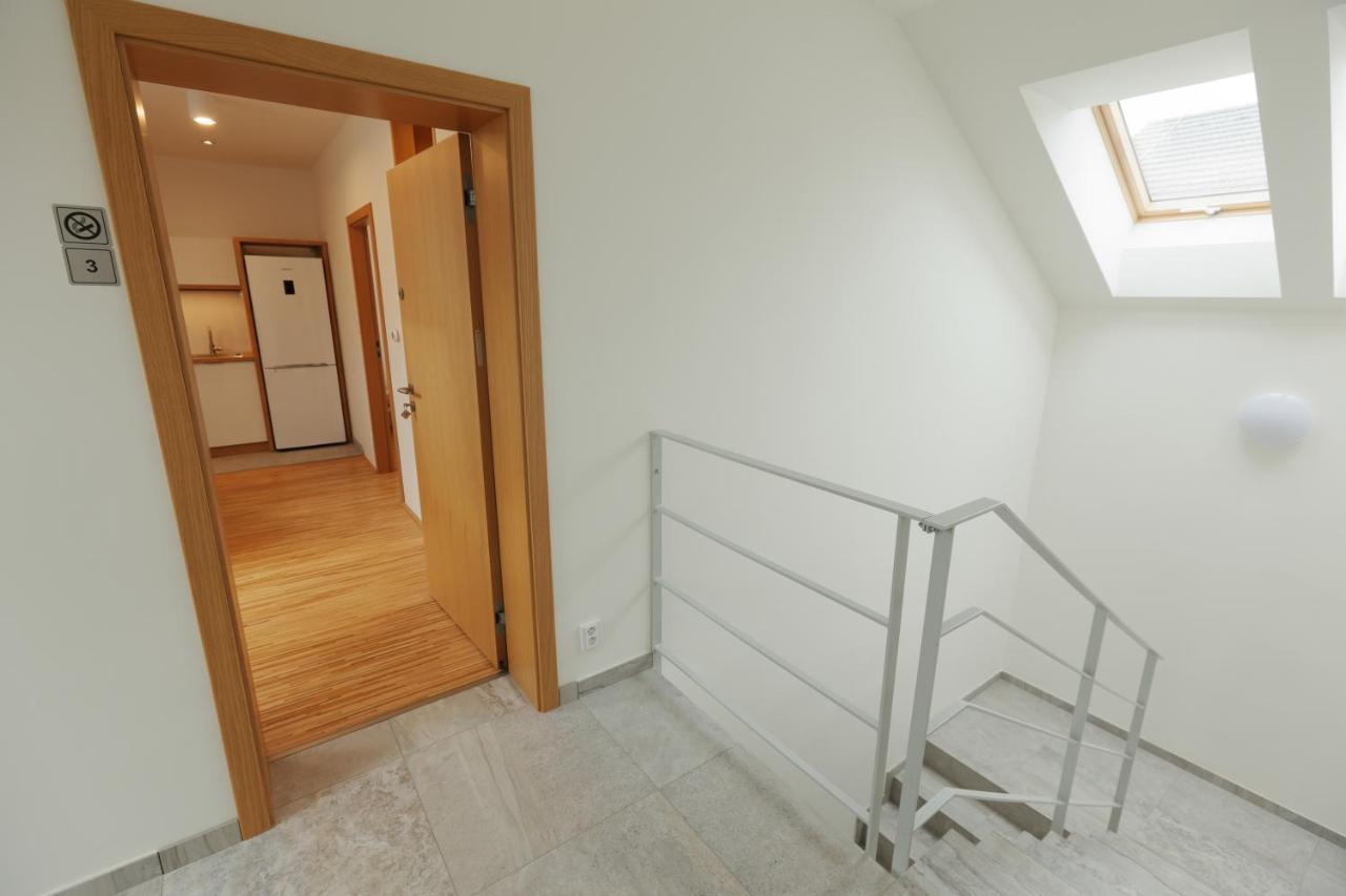 Apartmany U Kvetne Zahrady 크로메르지 외부 사진